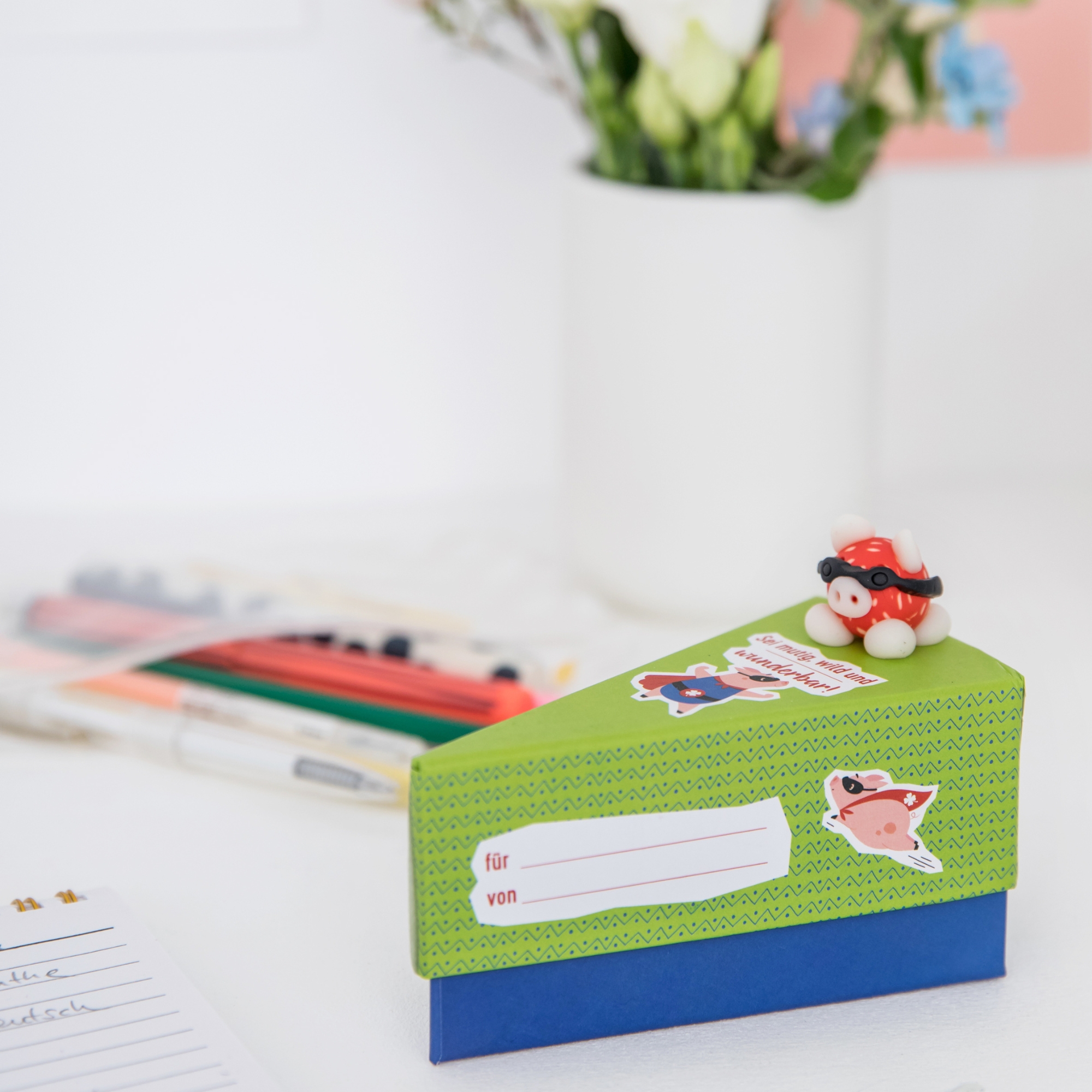 Tortenstück-Geschenkschachtel "Glückshelden" - Sei mutig, wild und wunderbar